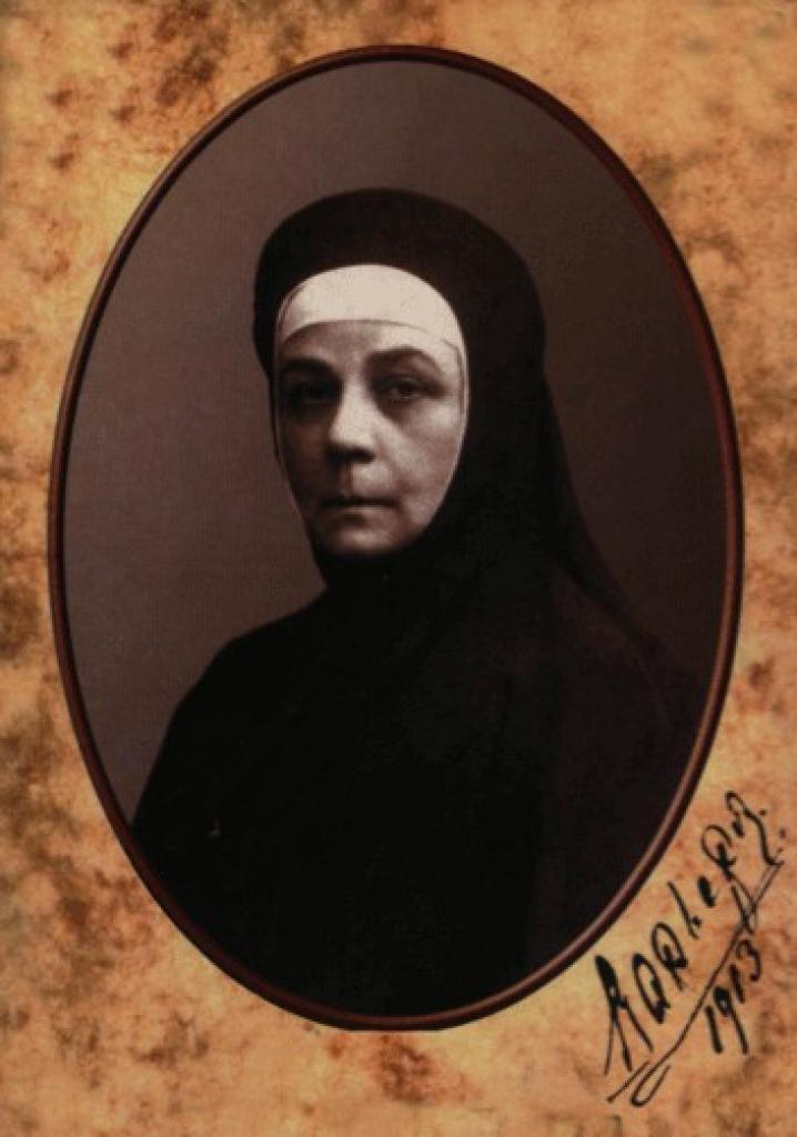 Nun Varvara Yakovleva, vars namn de heliga erbjuder för flickans namn