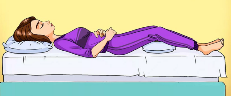 Pose yang berguna untuk tidur dengan osteokondrosis leher rahim untuk tulang belakang untuk tulang belakang