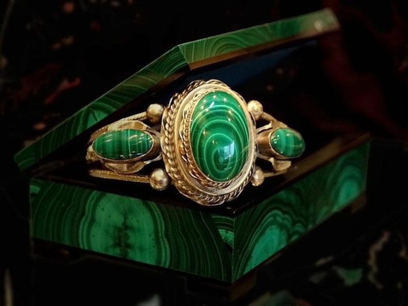 Malachite Stone anses vara ett av visitkorten i Ryssland