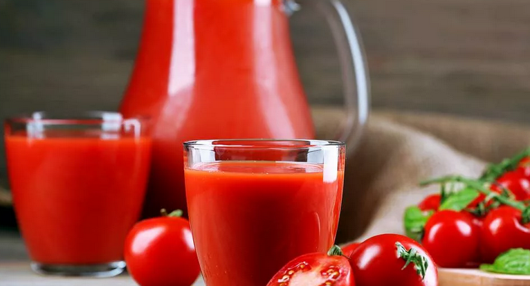 Tomatpasta juice