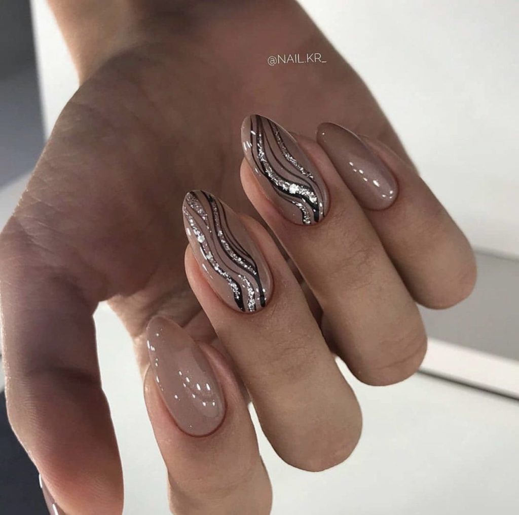 Manicure Tahun Baru 2023 - Shine