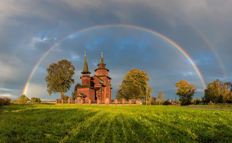 На Пасху и другие праздники увидеть радугу на небе