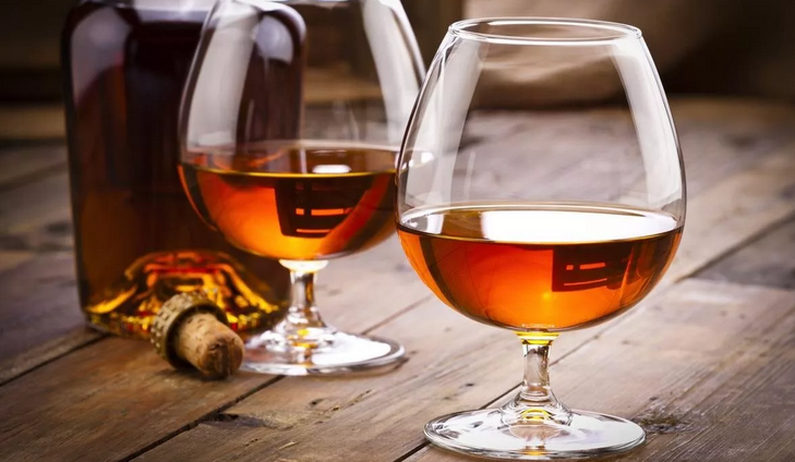 Läcker cognac hemma från alkohol