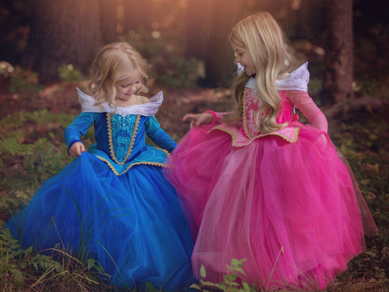 Klänningar Disney -prinsessor, som kedjehjulskostymer