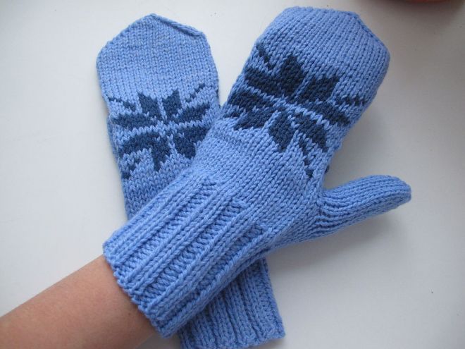  Mittens wanita dengan jarum rajut: jacquard fashionable